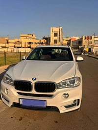 سيارة BMW X5 موديل 2016 وكالة العروش. خالية من أي مشاكل وجميع الصيانة ...