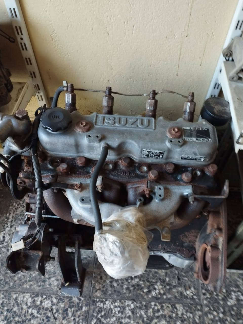 محرك رافعه شوكية حديث ازوزه بلادي
حسين
***********
***********
