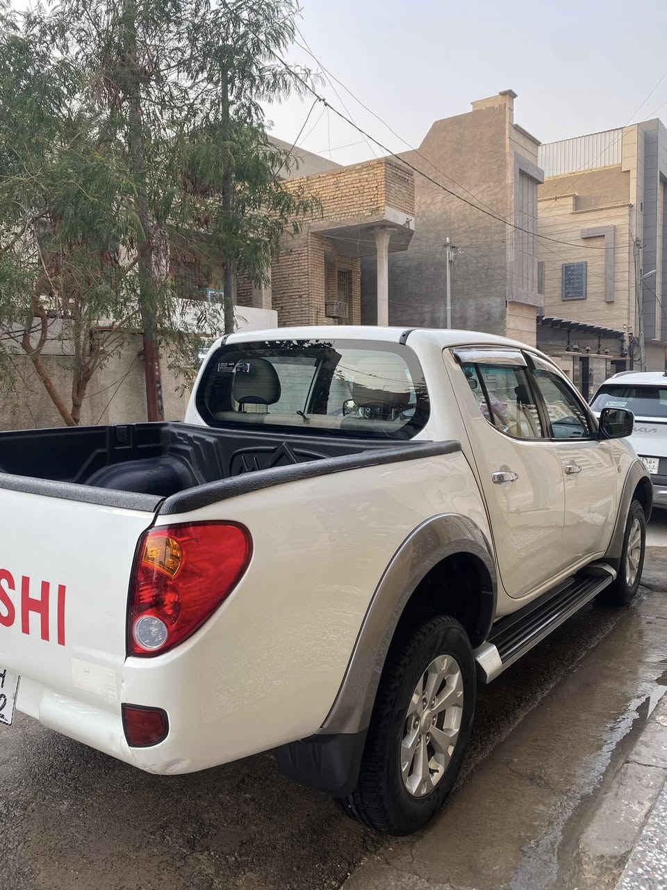 ميسوبيشي بيكب  2015 طالعة من الشركة بل 2021   رقم بغداد  الماني فول 6 سلندر بانزين  اوتماتيك فور ويل شاشة كامره خلفية المواصفات معروفة ماشية 115 الف كيلو حقيقي مكفوله من الفتح  والتبديل والبارد  والصبغ بيهة على كد شبر بل ضبط يم علامت ميسوبيشي بل بنيد على كدهة مسوينهة والباقية كفالة حته من التكحيل 

السعر 160ورقة 

الموقع بغداد / الحرية او المنصور

اي استفسار الاتصال على

***********
