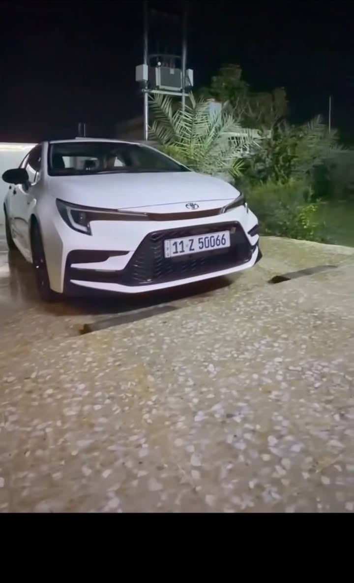 كورلا هايبرد GR اعلا مواصفات
كشنات جلد لون مشمشي
كامرت 4 جهات 360 درجه
رادار امامي
دخول ذكي
السياره زيرو ماشيه 6000كيلو
مكفوله كفاله عامه شرط السونار
رقم بغداد باسمي 
الرقم مميز
واتس اب فقط
***********
بغداد
