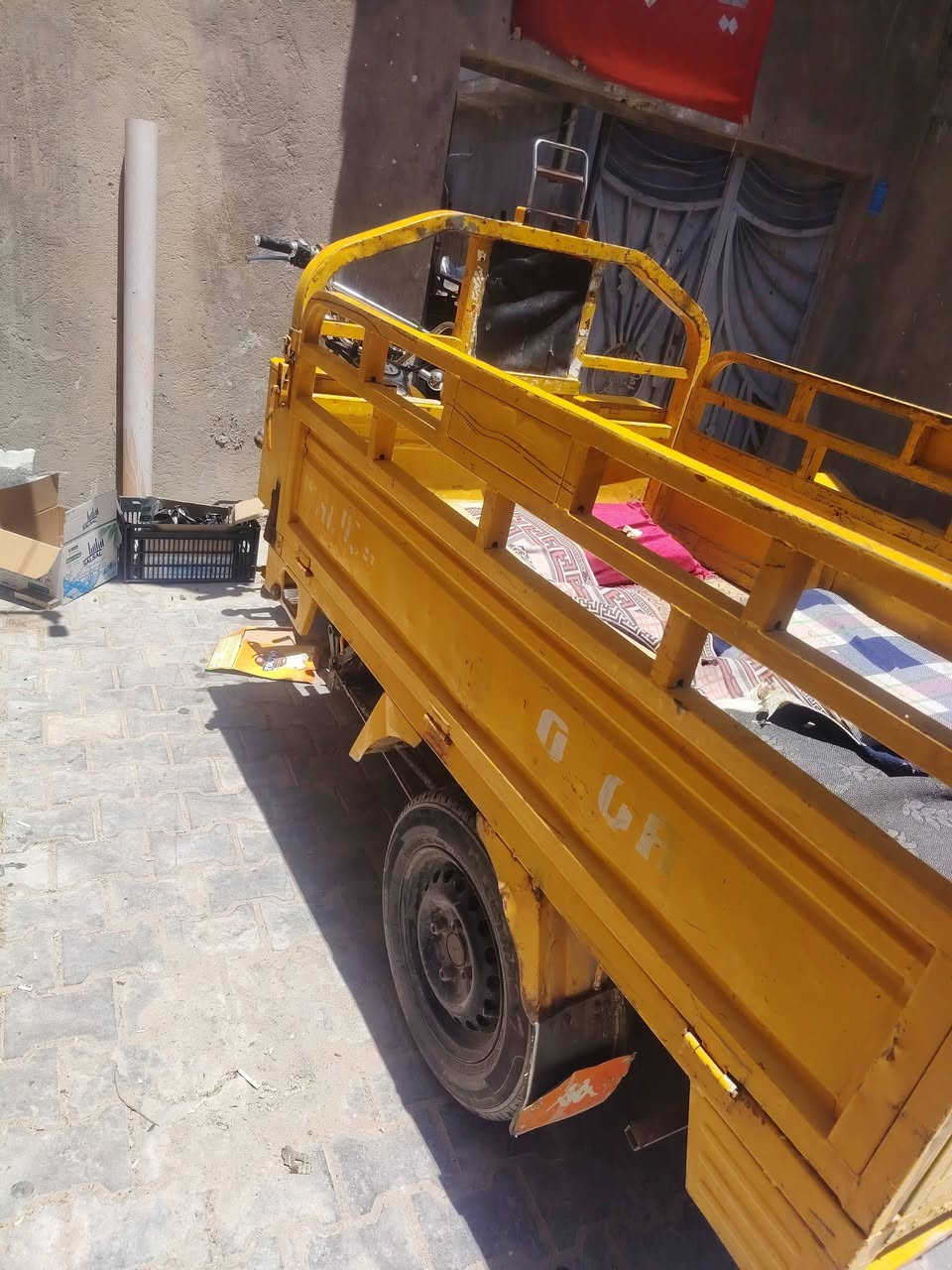 ستوته جمره أوراق مكينه ٢٥ كهربائيات شغاله جدد مكان السراجي ابو الخصيب السعر مليونين وبيها مجال
رقم الهاتف ***********
