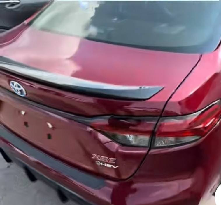 السلام عليكم...لبيع  كورلا سبورت موديل 2025...شركه .تامين سلطنه عمان  بدون حادث ا.....لاستفسار عن السعر ماسنجر .او .....وطساب ...***********
