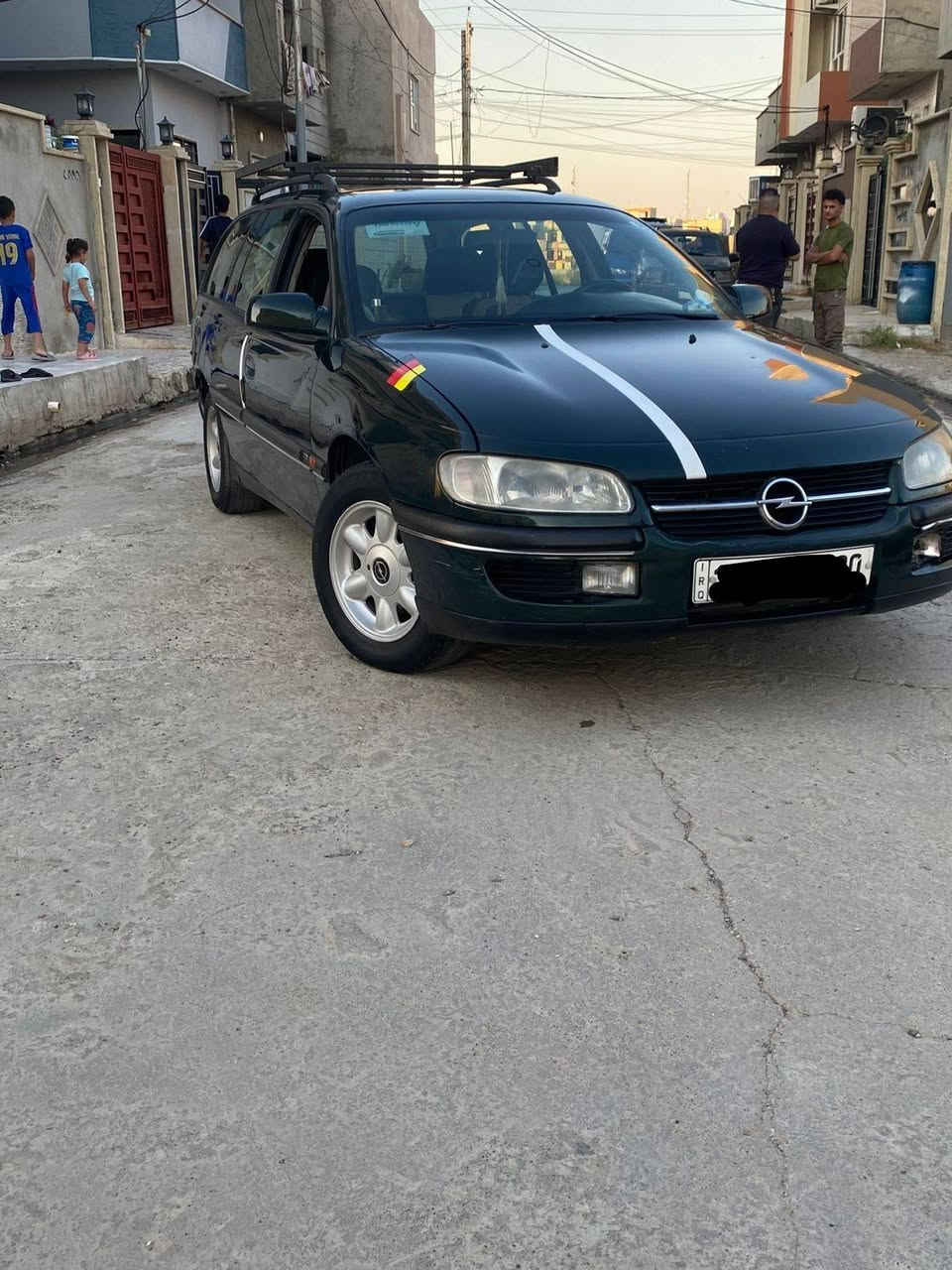 اوبل اوميكا موديل ٩٥ما بيها ضرر بس السقف مالتها مبخوخ مقحل كلشي بيها شغال جامات كهربائي قفل مركزي تايرات جديد بعدها وضع شركه شرط التحويل باسمي هسه جديده وسنويتها جديدها مكاني موصل ايسر رقمها اخو المميز والسعر محركها بي اثر صرف خاص او واتساب ***********
