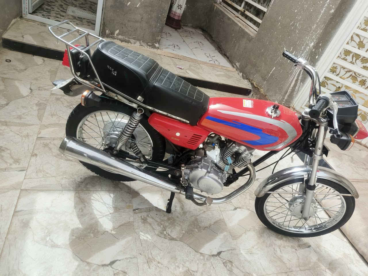 دراجه اوراق  تعمير مكفوله كفاله عامه للبيع مكان ميمونه دراجه موديل 2012 وتعمير كله 25 اصلي شلامجه باب 🚪 اول دراجه وكيلها الحيدري من الحيدري اداورلك السعر 1000مليون


**إذا كنت صاحب هذا الإعلان وتريد حذفه لأي سبب، رجاءا أرسل رسالة إلى الدعم الفني**