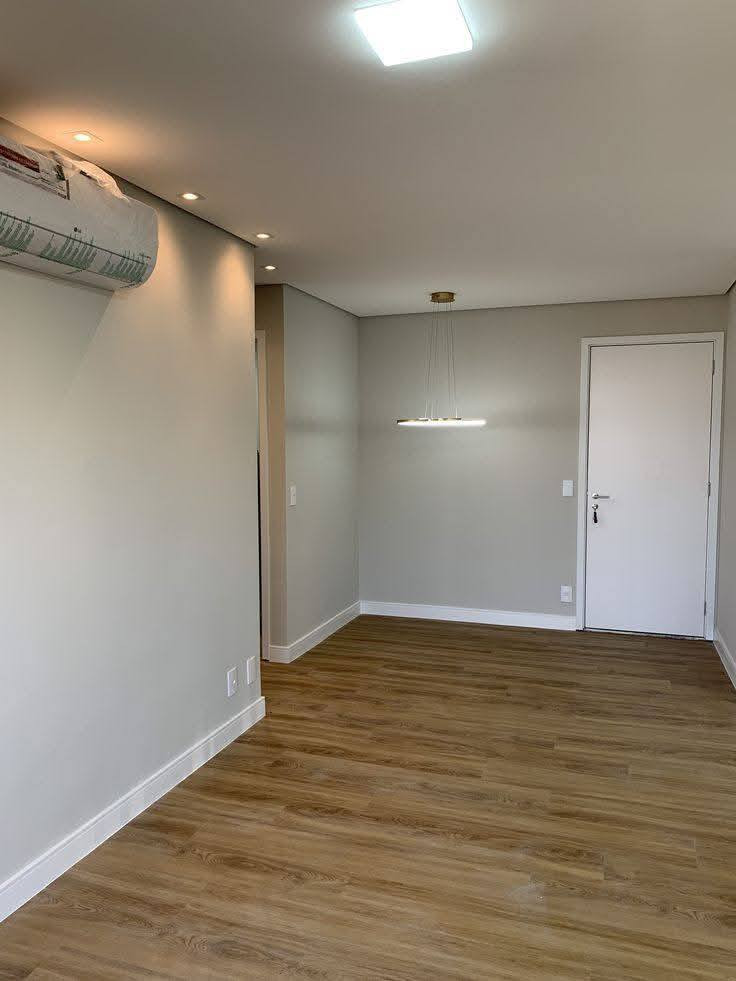 سلام عليكم اني خلفه ديكور وصبغ سقف ثانوي بغداد الشعلة الماعنده والحالتهم تعبانه  بنص السعر بثواب محمد الصدر وثواب ابوي واتساب ***********     ***********
