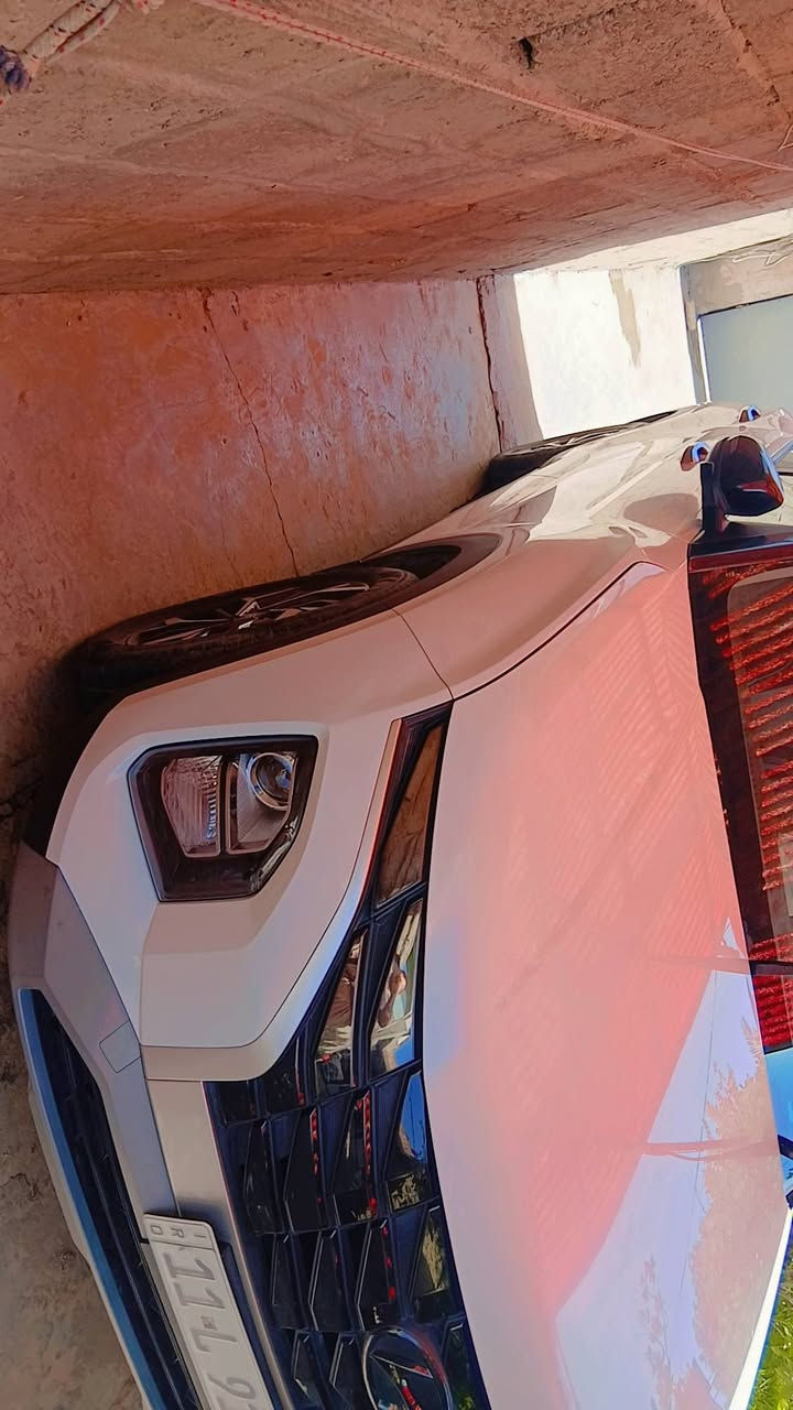 هونداي كريتا
الموديل :٢٠٢٤ 
عداد المسافة ٣١ 
الرقم بغداد 
المواصفات 
تبريد امامي و خلفي 
اشارة بلمري 
سايد بريك دكمة
اوتو هولد
رقم بغداد
السيارة موجودة بالحلة مال #جناي

السعر ١٦٨ وبيها مجال بسيط 
رقم الهاتف ***********
