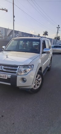 باجيرو ٢٠١٠ حبتور فول مواصفات ٧ راكب ابيض صدفي المواصفات *ويل كب *دمام...