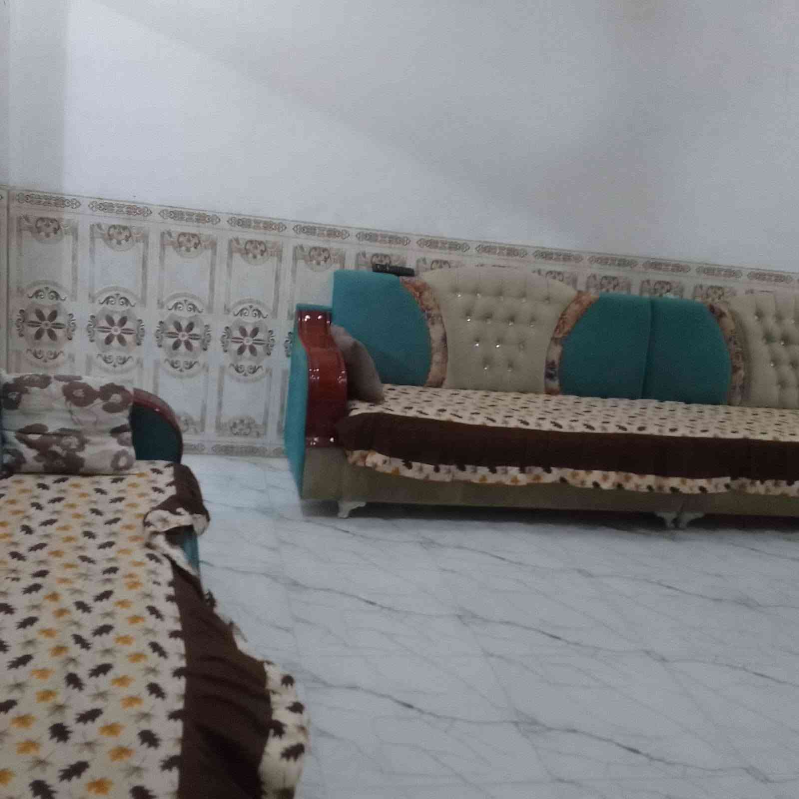مشتمل للبيع المساحه 110الواجهه 5ونص والنزال 20طابو زراعي سند 25يحتوي على 👈👈👈 غرفة نوم وكلدور وصاله ومطبخ وصيحات العنوان 👈👈شارع 80مال كربلاء قرب القبه الذهبيه للاستفسار اكثر الاتصال 📞📞📞على الرقم التالي 🌹🌹***********🌹🌹🌹 اومراجعه مكتب مرتض التميمي للعقار🏫🏫 الواقع في شارع 80مال كربلاء تقاطع شارع الحسينيه
