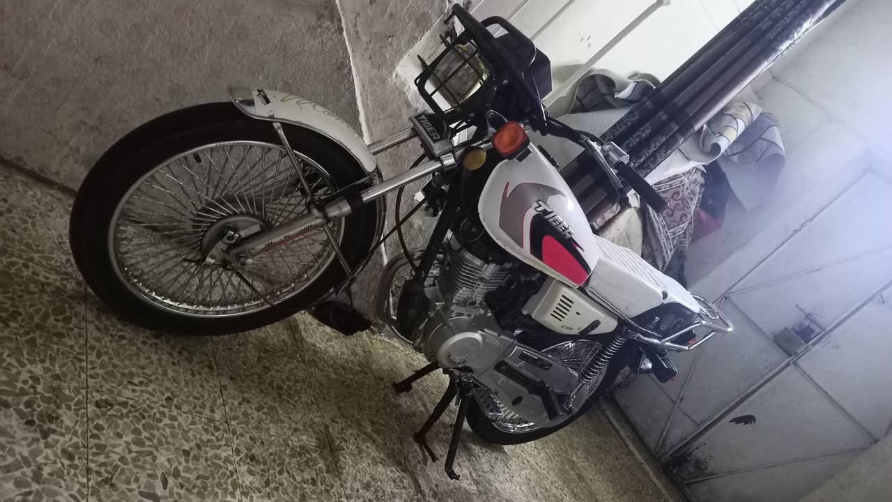 السلام عليكم ماطور للبيع محرك انتنس 2025 الباقي 20 شرط ما مفتوح تحريكه ومعدل نارث وارمنيه كلها شغاله ويلي تايه جدد لورا ماطور طبقه خير من الله ربع دينار ما تصرف عليه كامل مكمل ستيرن رياضي هورنات سيدان سعر 525 وبمجال للطيبين الشرائط طبخات مو شرعي لا يتعبني فدوه ما اجاوب على التعاليق الخاص مفتوح مكاني باب جديد شارع الفاروق*********** رقم بو واتساب
