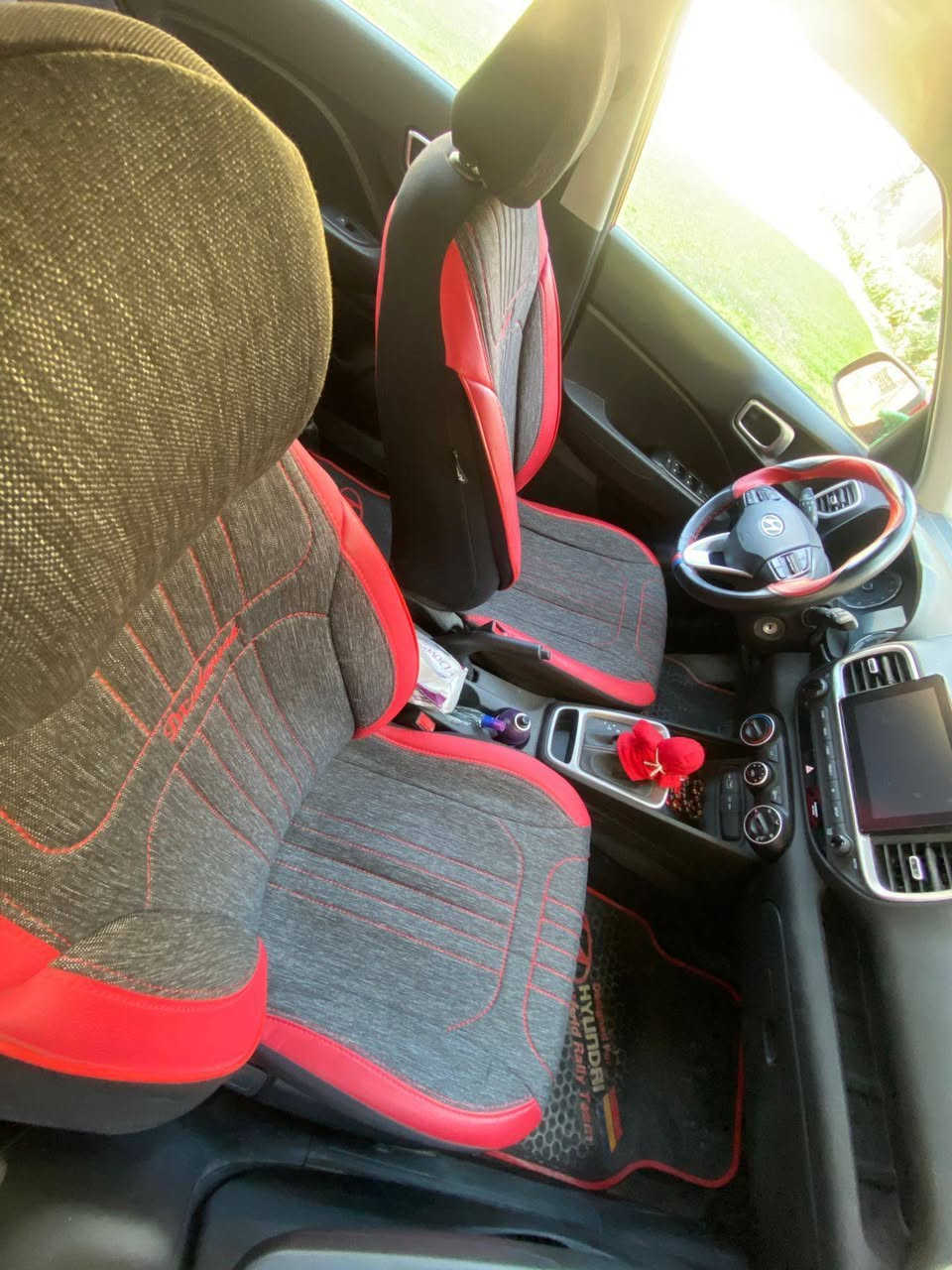 السلام عليكم 
فينو لبيع موديل 22كلين سياره بدون قطره صبغ رقم بابل باسمي السياره جديده بمعنى الكلمه ومابيها نقص برغي وكلشي بيها بلادي
السعر 138 
***********
