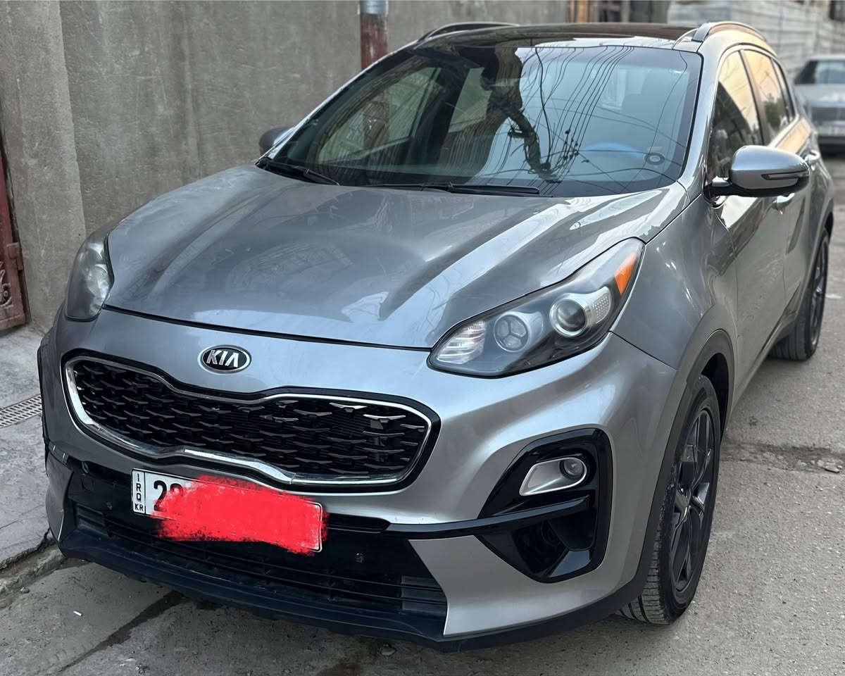 السلام عليكم 
سبورتج موديل 2020 رقم اربيل بأسمي 
مواصفات 
رادار 
كروز سرعه 
شاشه كبيره
 تحكم ستيرن 
كامره دواره 
وبقية تفاصيل والمواصفات السيارة فئة (S)
حادث السياره موضح بالصور بدون أيرباك 
السعر ١٧٠ 
ماشية ٨٠ الف كم 
المكان بغداد بغداد الجديدة
  ***********
