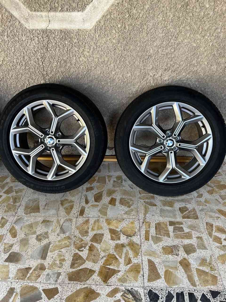 للبيع تخم ويل كب مع اطارات سايز 19 اصلي بلادي X3
السعر 450 الف دينار
بغداد ***********
