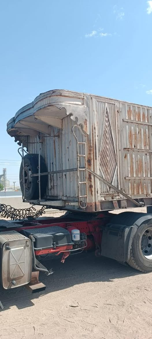 سلام و عليكم  عربانه شاصي 14لا فطر ولا كسر   اربع محاور  ثنين جوبليس وثنين سبرنك طخم تايا جوادر جدد عربانه جاهزه ***********
