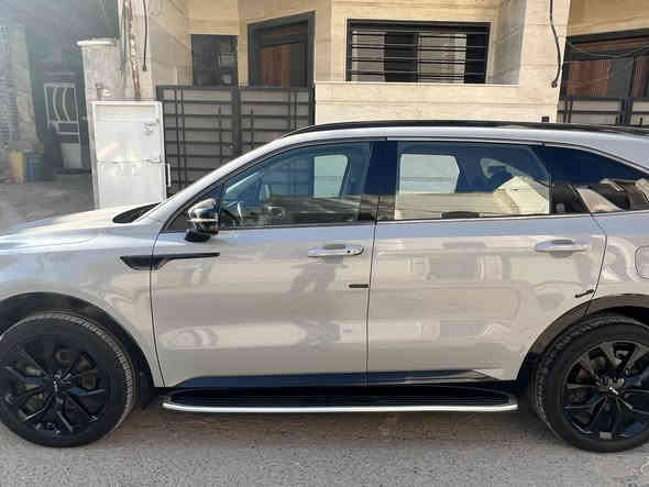 السلام عليكم 
سورنتو 2022 sx pristeg 
2500 توربو اربعة سلندر
٧ اراكب
رقم بغداد
لون اسمنتي 
ماشية 84219 (كيلو متر)
حادث السيارة دعامية فقطط وشبرر بارد بل جاملغ من يم المازدة
كما موضح بالصور 
مواصفات السيارة؛
داخل اسود 
كشنات منفصلة 🛑
قطعتين تبريد 
صندوك كهرباء 
جام اوتو ٤ جامات 
بانوراما 
مداخل شحن يو اس بي بالكشنات و الكشنات الخلفية و يم الكير 
كشنات تدفئة 
حساسات امامي خلفي
كامرة خلفية 
رادار امامي خلفي 
نقطة عمياء جانبية 
توقف ذاتي للطوارء 
اوتو هولد 
هاند بريك كهرباء
تثبيت مسار + تحديد مسار 
هزاز بريك ستيرن كشن للرادار 
شاشة عطلات 
شاشة جبيرة 
تحكمات ستيرن كاملة 
رادار مثبت سرعة 
اوتو كار بلي 
ابل كار بلي 
وبعد هواي مواصفات خير بيها 
سعر السيارة 25,200 وبيها مجال 
المكان : الاعظمية سبع ابكار 
***********
