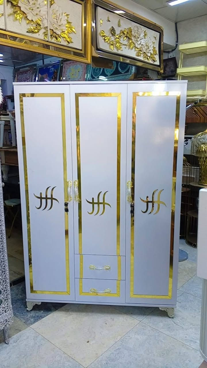 كنتور ٣باب شغل يجنن درجة أولى
قياس عرض ١٢٠س ورتفاع ١٨٠س عمق ٤٠س


**إذا كنت صاحب هذا الإعلان وتريد حذفه لأي سبب، رجاءا أرسل رسالة إلى الدعم الفني**