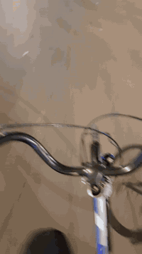 بايسكل باله كفاله مديل 20حجم 26متعوب عليه بايسكل محتاج اريد ابيعا مكاني بصره شراي خاص  او واتساب موشراي لايجي ويتعبني *********** لحد يصير لوتي براسي
