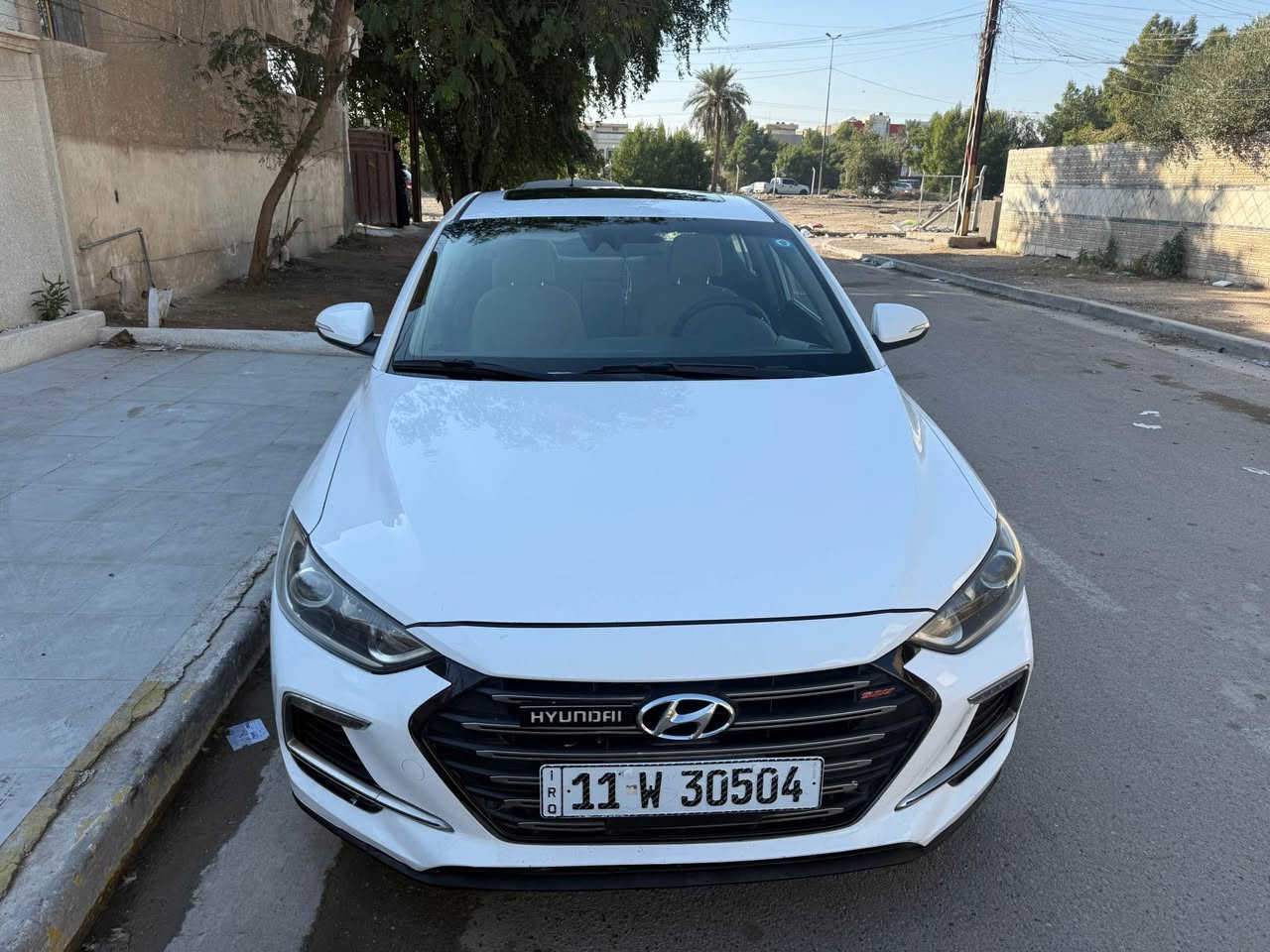 السلام عليكم . هونداي النترا 2018 فئة السوبر وارد خليجي المواصفات فتحة سلايت محرك 2000 حساس امامي وخلفي اصلي ماشية 84  داخل بيجي شاشة وكامرة مكفولة من الصبغ ولحادث ولبارد مكان السيارة بغداد جانب الكرخ حي العامل السعر 155 رقة رقم الهاتف *********** بغداد, العراق
