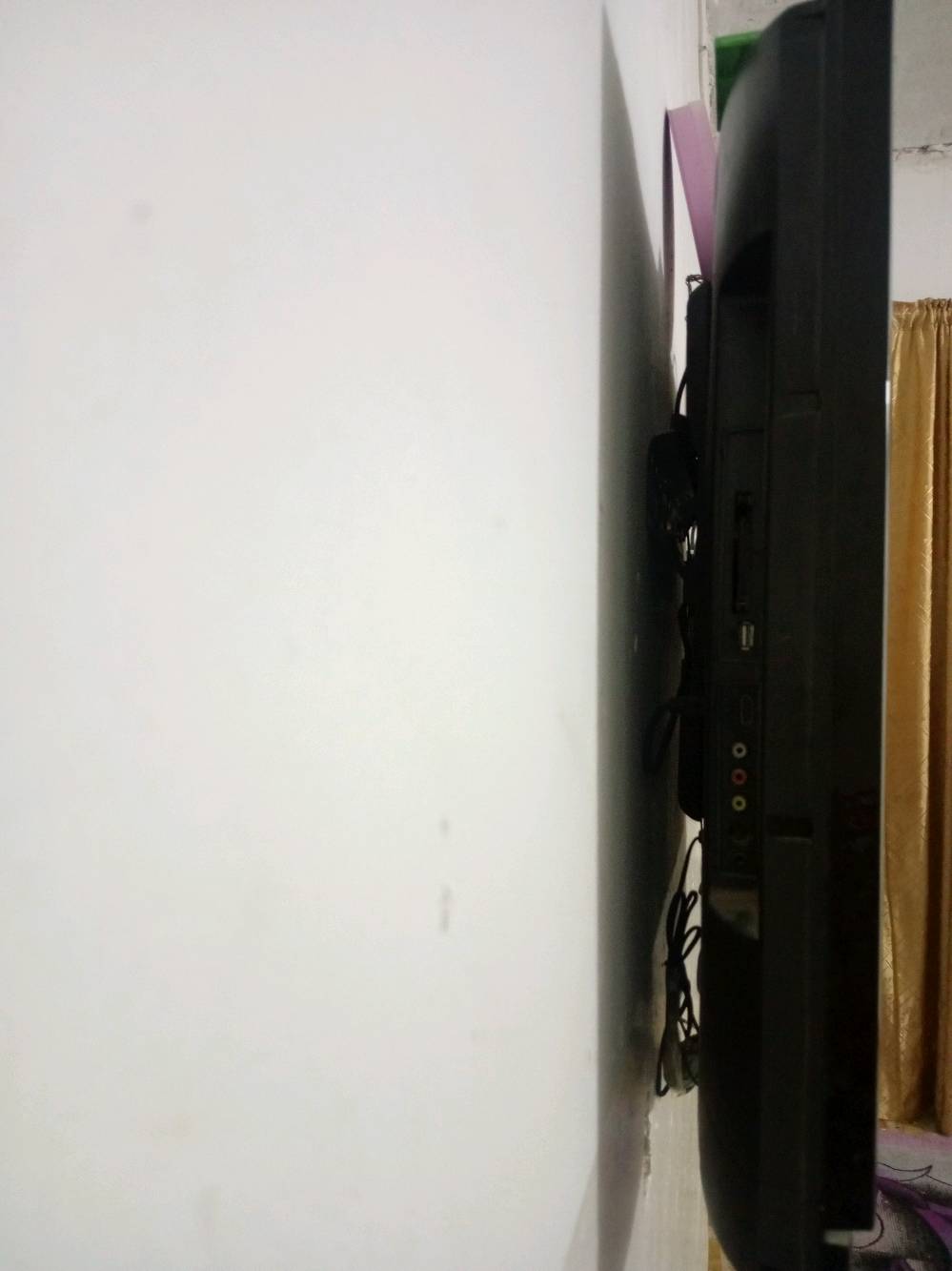 بلازما للبيع حجم 32 السعر 70 الف الماركة امريكي الصورة مالتها 4k  الدقة فول اج دي العنوان محافظة موصل منطقة نهاية سومر ب١١٢