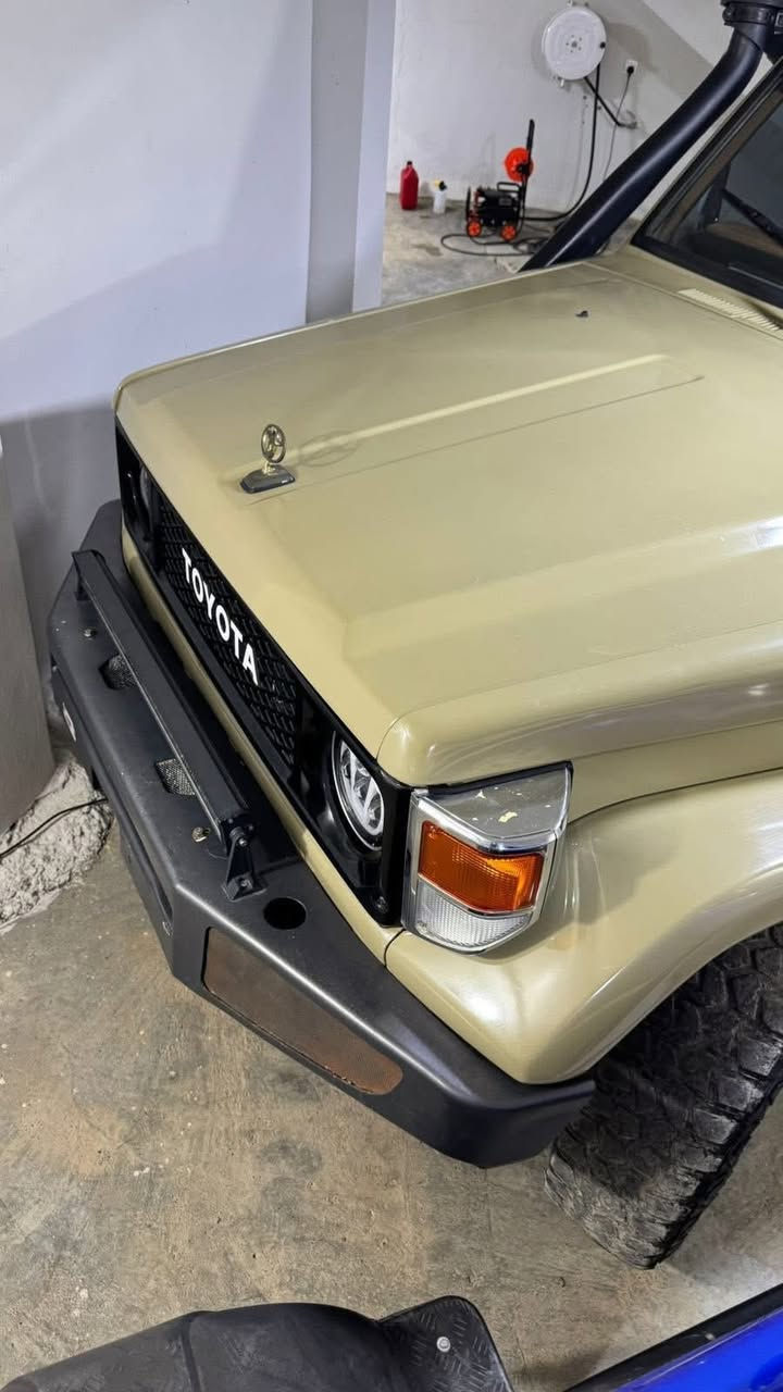 ئۆتۆمبێل: میك زەمین

هەموو گیانی بەشەرت 
تەبرید سارد و گەرم کارەبای بە شەرت

ســــعر $ یەک کۆمێنـت بکە راســـتەوخۆ بــۆ دێـــت🟢

 دەبل ئەکسل دەعمو وەرگەراو هەموی بەشەرت 
مەکینە ۳اف و ٦ گێڕ 

ژمارەی خاوەن سەیارە👈: ***********
