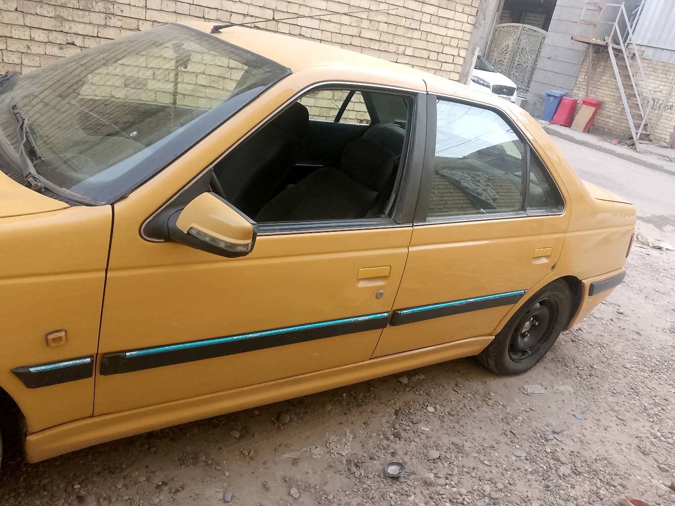 السلام عليكم بيجو بارص ١٥ للبيع سياره جاهزه كير محرك تخم تاير  تبريد صدر دبلات كله جديد بيه تبديل بنيد وجاملغ. كشره نظيف  سعره ٣٨ رقم بغداد  ماكني الدوره ***********  واتساب