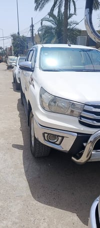 بيكم هايلوكس اوتوماتيك فورويل اربعه سلندر بنزين بسمي رقم بغداد انكليزي...