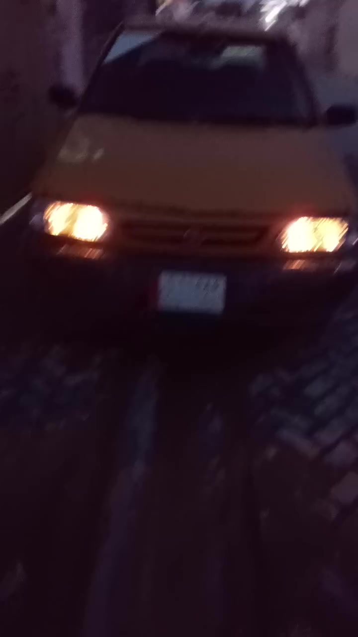 السلام عليكم سايبا موديل 13 رقم الماني راعيها موجود ابيع كوم حديد سياره نضيفه وجهازه قفلها ب12ورقه مكاني بغداد الشعب توصل على خاص ‏‪***********‬‏
