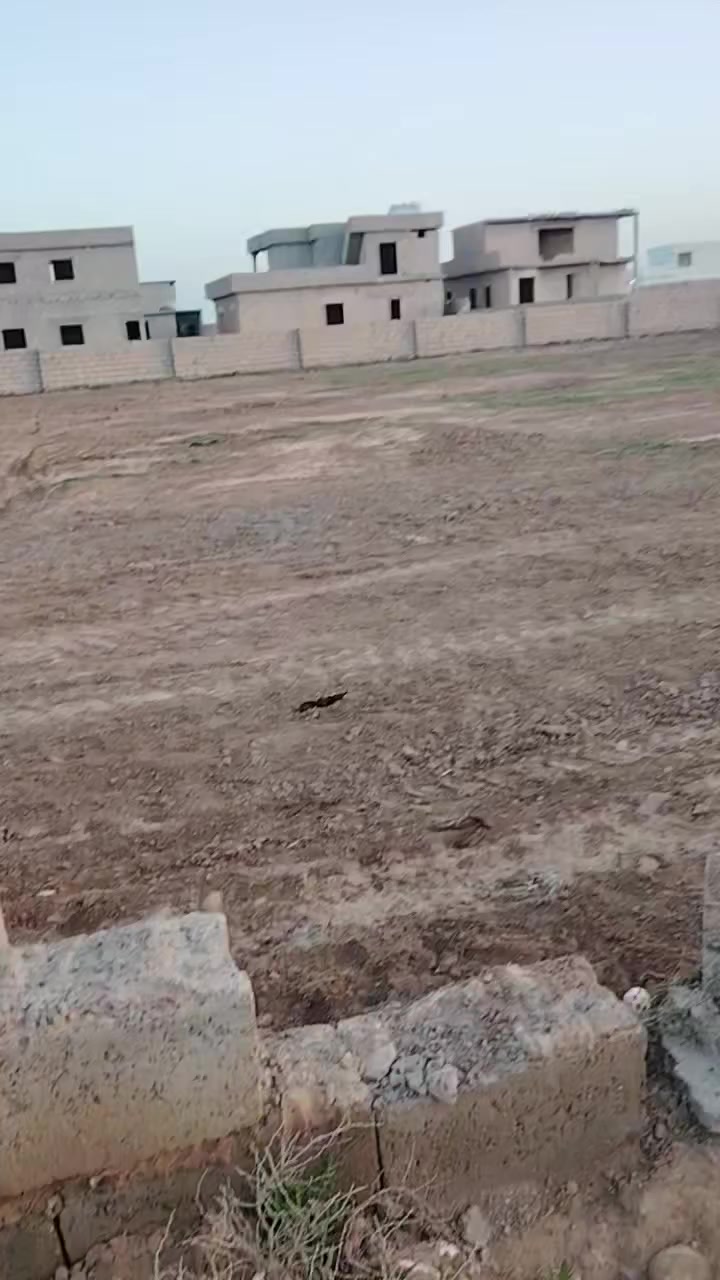 السلام عليكم قطعه للبيع قريه الصياد شارع الجامع مي وكهرباء شارع رئيسي مطلاع شمس ***********
السعر ١٣٥٠٠ مليون المساحه ٣١٠ الواجهة ١٣٥٠٠
