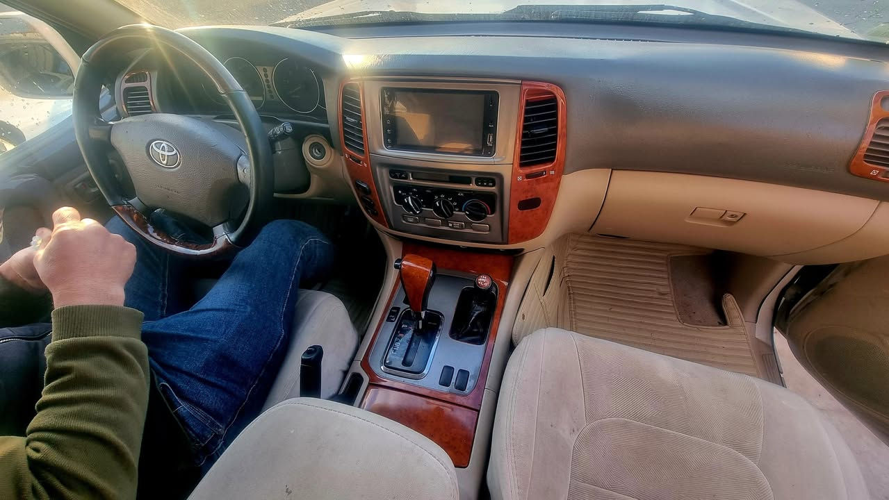 2007 رقم اصلي فول مواسفات ٢٨٠٠٠٠ ماشيه كير محرك اكسل تبريت صدريه بشرت تاخم تايه جديد غاز إيطالي ٣ ثلاث قطع صبوغ  سعر ١٨٣  مكان اربيل واتساب فايبر ***********
