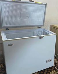 مجمدة ١٠ قدم • شغّالة • النجف الرضوية