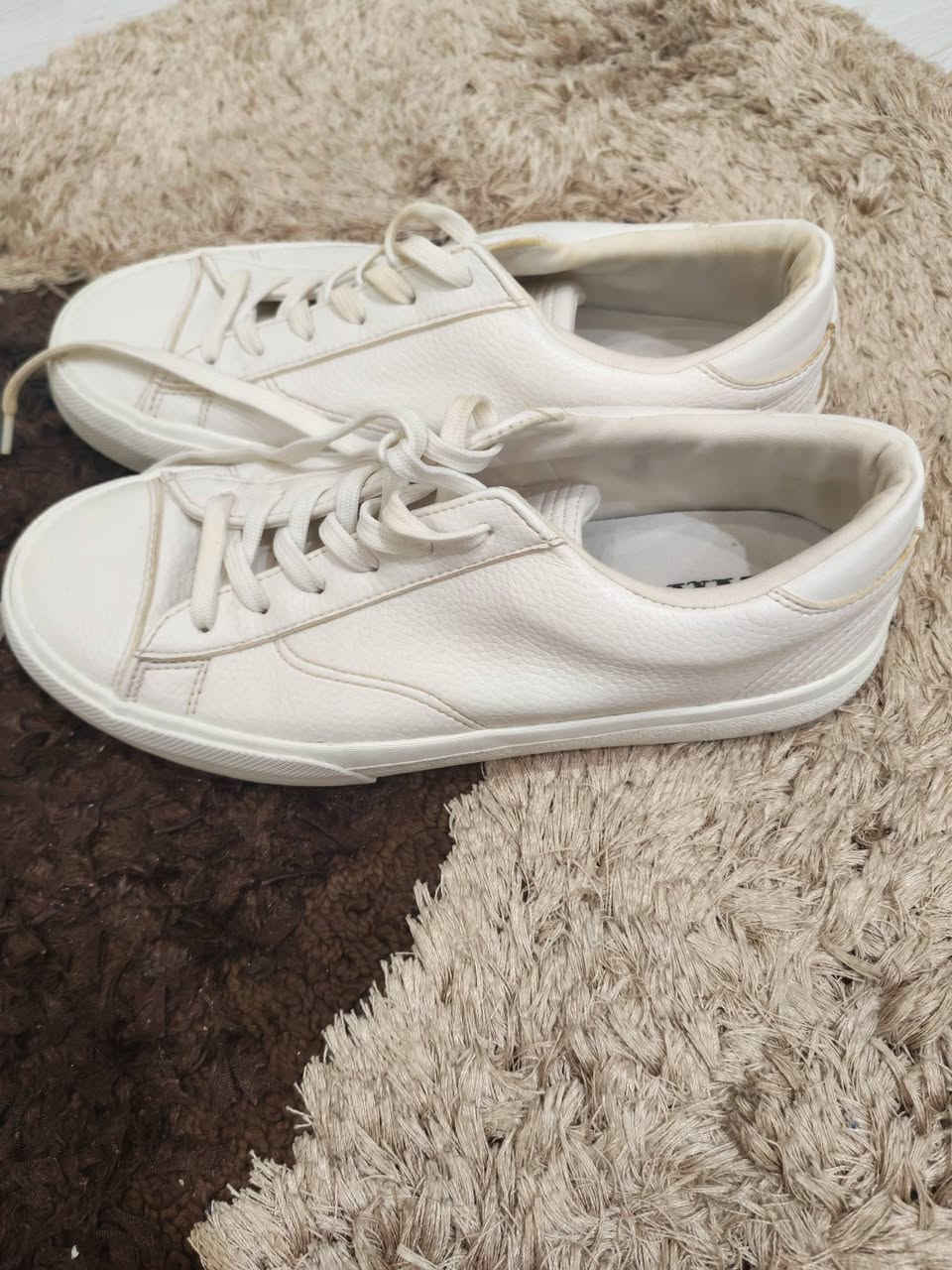 براند زارا اصلي قياس 41
سعر 20 الف


**إذا كنت صاحب هذا الإعلان وتريد حذفه لأي سبب، رجاءا أرسل رسالة إلى الدعم الفني**