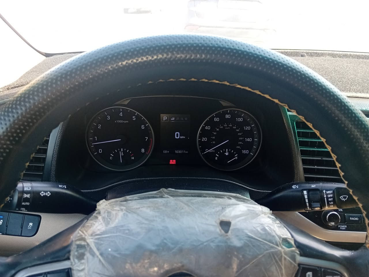 النترا 2017 وارد أمريكي حادث خلفي جنطه صبغ بارد بيها اثنين محرك 2000
المواصفات:
 بصمه+ رادار جانبي +رادار خلفي+كشنات تدفئة+كامرة خلفية
سعر 130 رقم ***********
