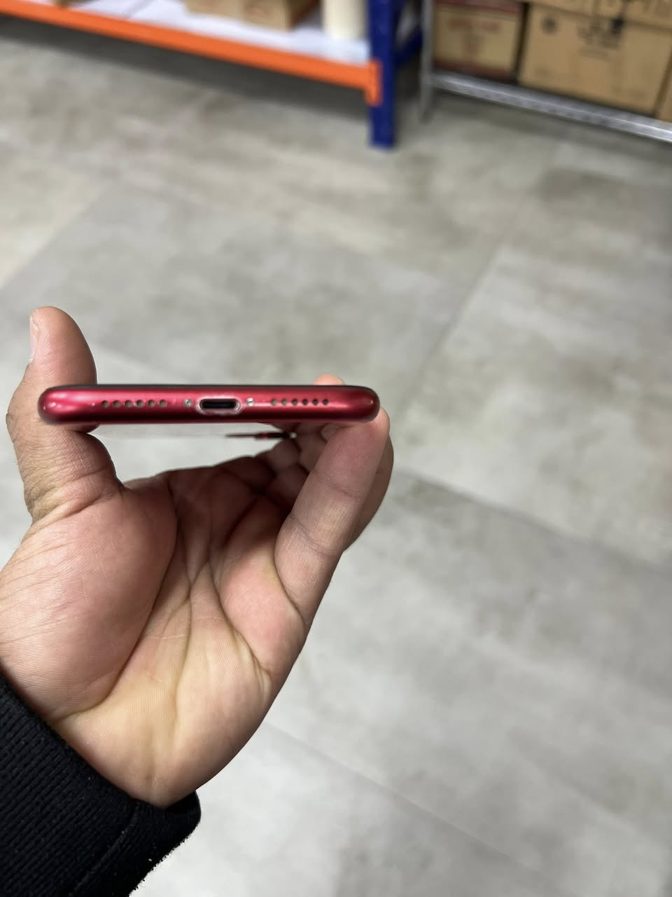 السلام عليكم أيفون 11عادي للبيع إجهاز فول نظيف شرط الفحص ما مفتوح شرط الحاسبه كله عل شركه امريكي نظافته 95 السعر خاص ***********
