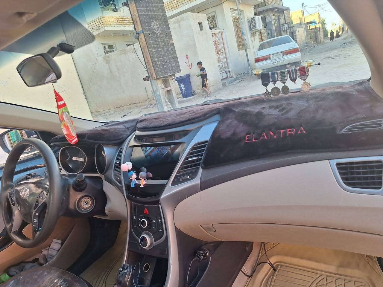 النتره مديل 2016
خليجي 
رقم نكليزي وهزه جديده
مكينه 1800
حداديه 100٪
تخم تاير 
غرفته مدوشمه 
كير ومحرك بشرط 
تبريد ثلج 
بيه جاملغ خلفي. ورش حزام 
الاستفسار اتصل ع رقم مكلف بنشر 
***********
