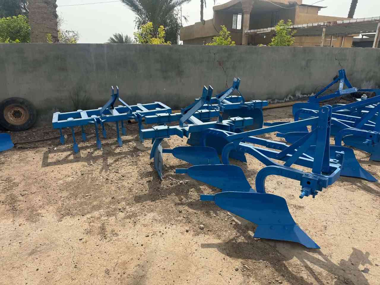 للبيع معدات زراعيه جميع انواع المعدات الزراعيه معمل وحداده النعيمي للمعدات الزراعيه بأدارة عبادي النعيمي ***********
***********
