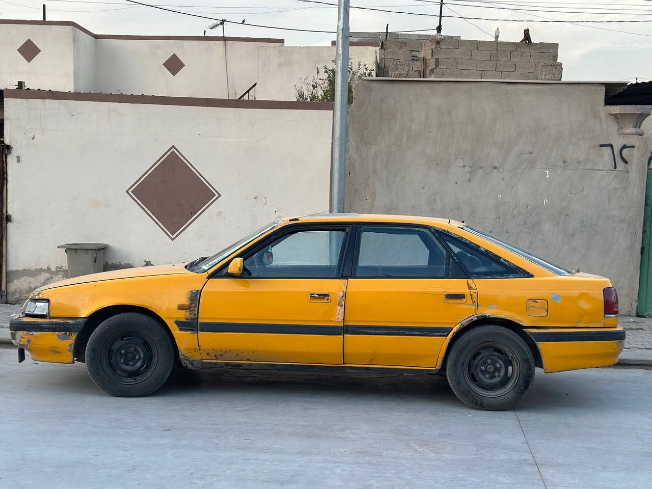 سيارة مازدا 1990 
12 بخ
مصفرة غرامات هيئة ومرور
مكفول صدر كير مكينة
غير متواجد ع الفيس 
اتصل 
 ***********
