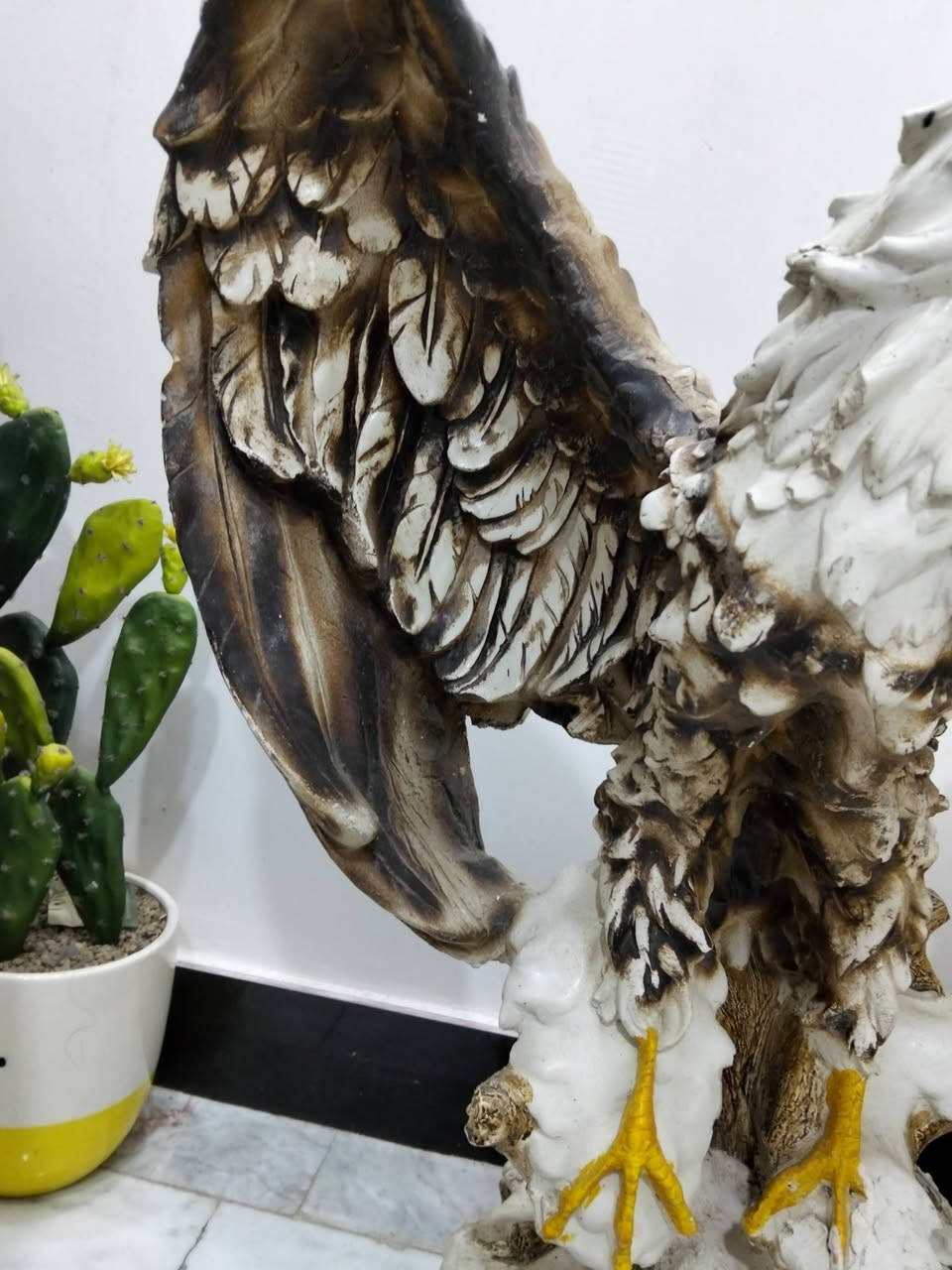 نسر 🦅 حجم كبير قياس ازيد من 60 سم  في عرض 50سم بورك
٫نافوره بولستر تمثال بنت قياس 65سم في 50 سم 
سعر الاثنين 100 الف بغداد الجديدة


**إذا كنت صاحب هذا الإعلان وتريد حذفه لأي سبب، رجاءا أرسل رسالة إلى الدعم الفني**