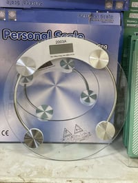 ميزان رقمي • عالبطاريات • كرتون ١٠ قطع