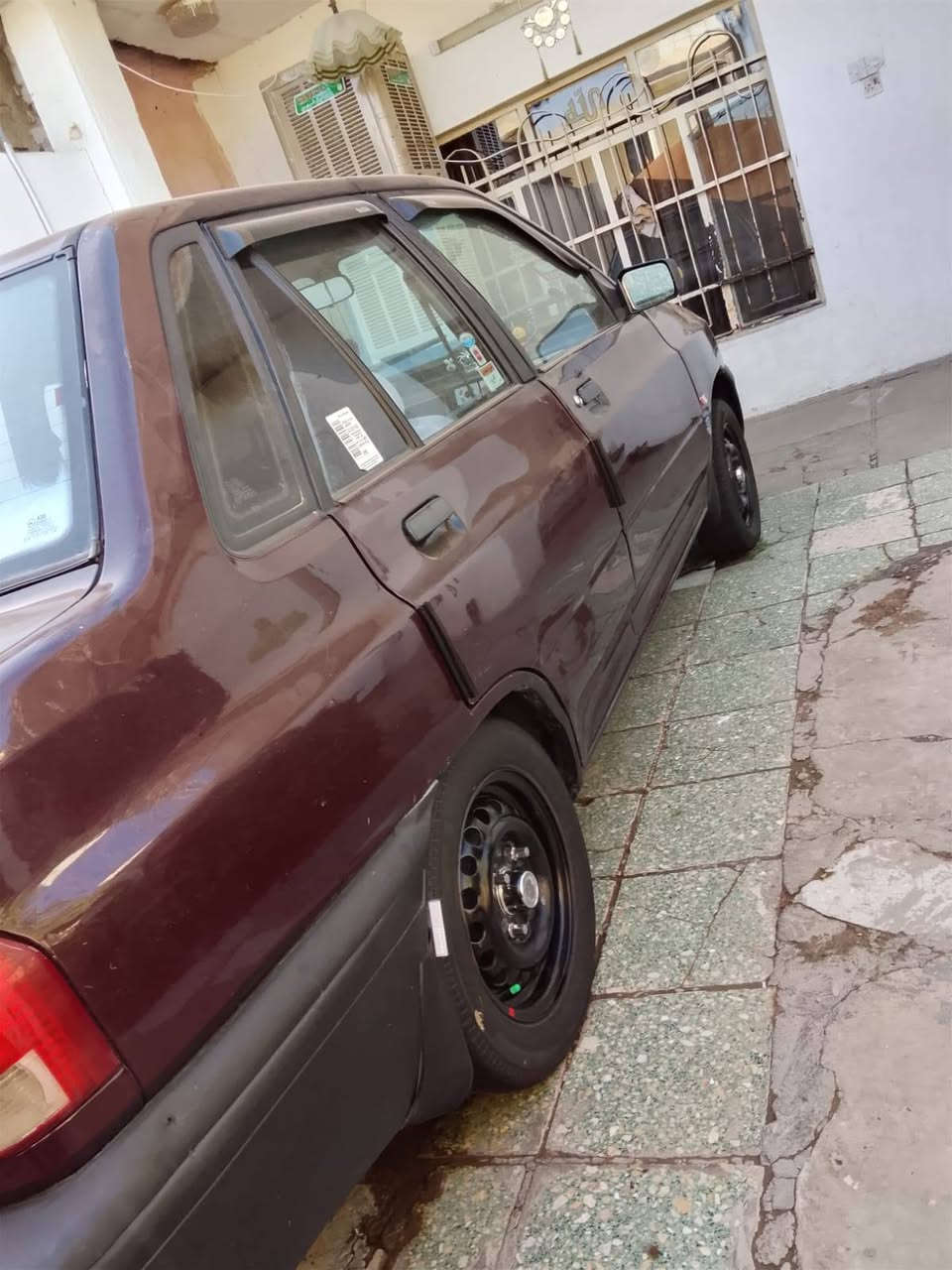 كيا برايد موديل ٩٣ مصبوغة حزام بدون حادث كير مكينة صدر كهربائيات كلها مكفولة فقط تبريد غير شغال نقص راديتر سيارة كلش حلوة سنوية جديدة رقم جديد مكانها بغداد كويريش السعر ٣٠ ورقة وبيها مجال بسيط  تواصل
***********

