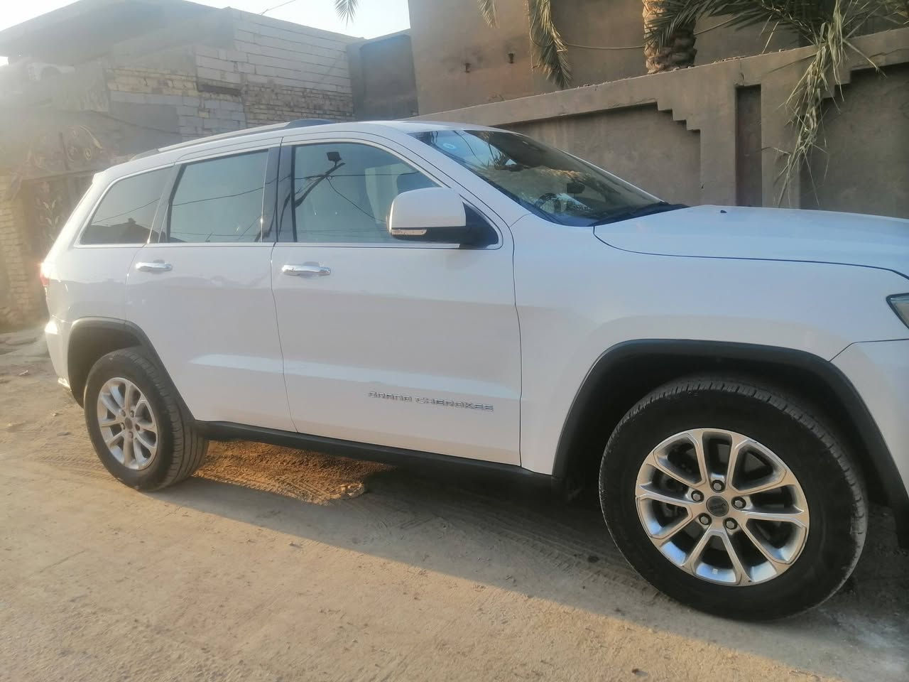 السلام عليكم
جيب شيروكي ليمتد فول موديل 2014 خليجي
ماشيه ١٠٦ الف
السعر 228$
الديوانية غماس
***********
