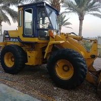 كوماتسو ١٠٠ لبيع ارقام انكليزي بيها بخار بدون تنقيص مكان بغداد ٠٧٧١٨٠٩...