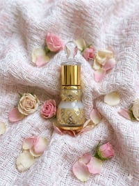 مخمريّة فخمة • عطر ثابت • ترطيب شعر وبشرة