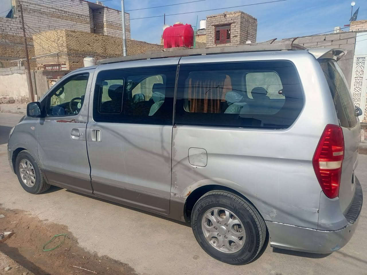 السلام عليكم ستاركس 9مسكر كير مكينه شهر ونص من شاده  اكسن كفاله تخم تاير رقم بصره راعيه موجود يمي الرقم انكليزي لا ضربه ولا صبغ السعر 120 عنوان ناصرية***********
