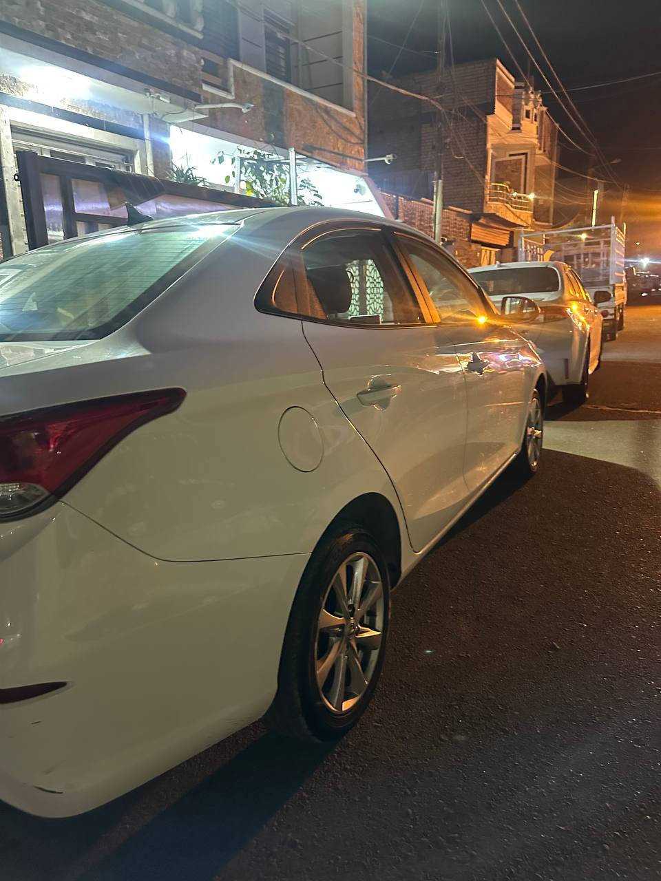 شانجان l7 للبيع
موديل 25 فول مواصفات فتحه شاشه لد نهاري لون السياره ابيض 
محرك 1500cc اقتصادي 
السياره بعده زيرو 
السعر ٩٥ بي مجال
*********** 
مكاني بغداد حي الجهاد
