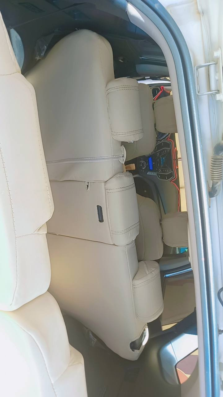 السلام عليكم للبيع سنتافي خليجي ٢٠١٥ بغداد انكليزي الجديد سياره جاهزه مابيه اي نقص كير مكينه صدر أمامي خلفي كله تمام تخم تاير جديد مكينه ٦ سلندر ٧ راكب ٣ قطع تبريد داخل نظيف جداً كشنات جلد بلاد شاشه وكامره اشاير بلمري مري شفط بانوراما سياره كلش نظيفه تراي كلش حلو وباقي المواصفات معروفه مكان السياره ديالى المقدادية السعر١٧٥ رقم الموبايل الأثير *********** واسيا *********** وبيه مجال حك الجيه تحويل ثاني يوم سونار موجود ويه الصور
