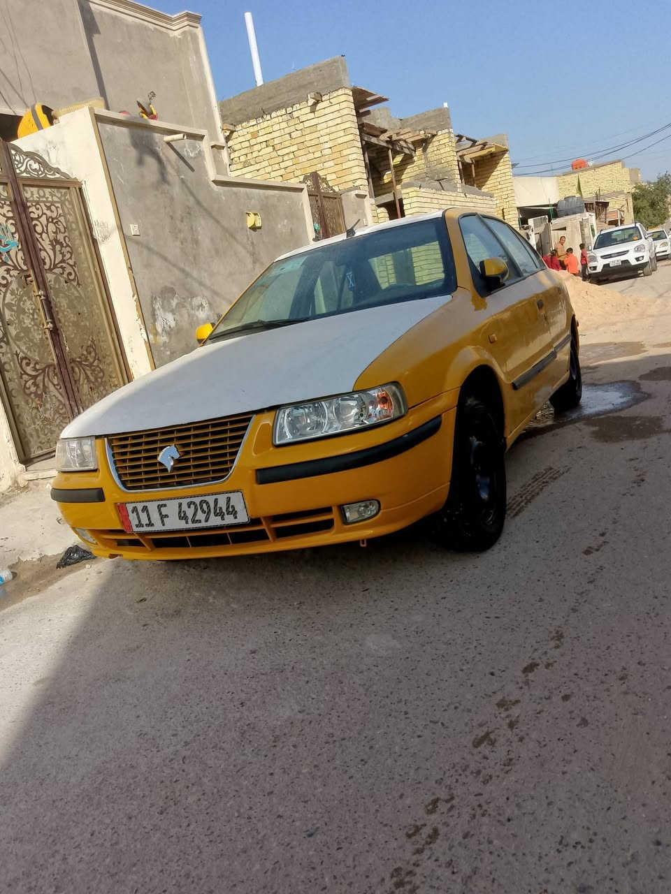 السلام عليكم
سيارة سمند وديل (2012 ) سيارة كفاله ما عنده البنيد طاير 
كير و مكينه مكفولات لا تبخير صدر خلفي و امامي كله جديد هئيه و غرامات مصفرات باسمي ثاني يوم ادور ( المكان بغداد البلديات) الرقم الهاتف متواجد عل فيس (***********)
