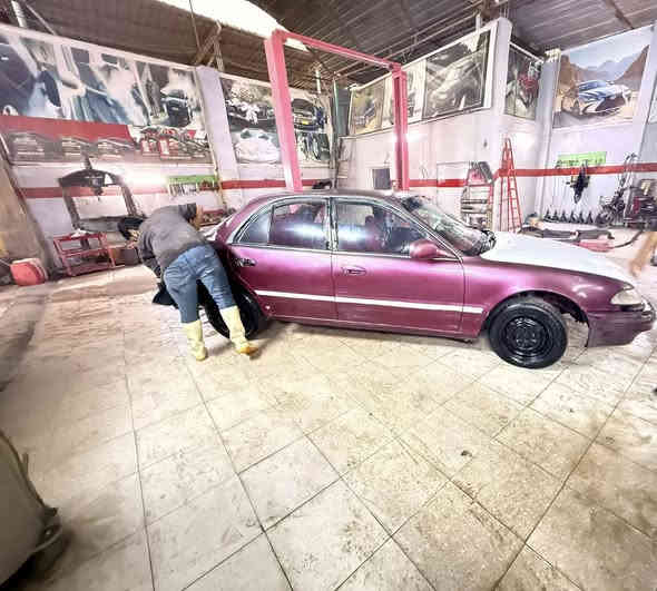 للبيع سوناته مديل 94محرك كير صدر تايرات كفاله سياره بلادمذب عليه ربع سياره ماندل صاحبهه ابيعلك وتكفلك سرقات وعشاير واذا سياره مطلوبه تندل صاحبهه بل عافيه عليك سعر29وبيهه مجال شويه للستفسار اكثر اتصل وبيك خير وتدلل مكان ديالى بني سعد ***********
