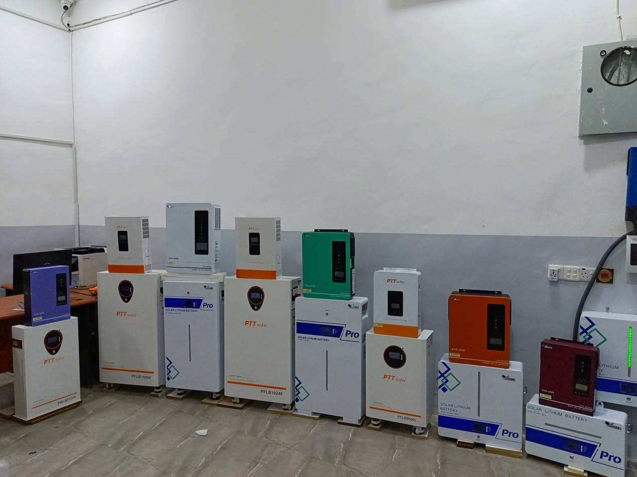 وصول مواد جديده.
من المعامل بصورة مباشرة
نوعيات مختلفة. 
كافة الاحجام.
ضمان حقيقي.
شهادات منشأ وشهادات جوده لضمان عدم غش المواد.
زورونا في مكتب اضواء للطاقة الشمسيه 

العنوان: السوق الجديد- قرب مطعم قصة - الشرقاط - صلاح الدين

يمكنكم التواصل معنا على الارقام التالية:
*********** / ***********
واتساب وتلكرام: ***********
انستكرام: adwaa_comp
#أضواء_للطاقة_الشمسية_الشرقاط_صلاح_الدين
