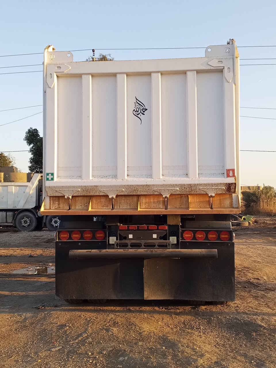 للبيع مقطورة مايلر تفصل هاشم الباوي 2024 تخم تاير طول 735 رتفاع 150 ذرعة 25متر مقطورة أخت زيرو
شاصي 14 دناكير 16 شريط 12م ***********
