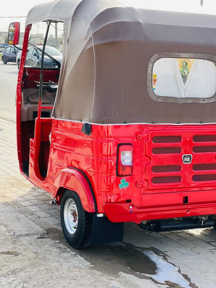 السلام عليكم تكتك موديل19رقم وسنويه انكليزي سنويه لل30مكينه كير خير من الله تخم تاير جديد دوشمه تفصال 
منضومه زنون كهربائيات كلها جديده دبلات خلفيه اماميه جديده التكتك كلها معمره تعمير درجه اولى السعر 6200 المكان واسط الصويره
للاستفسار
☎️***********
***********
