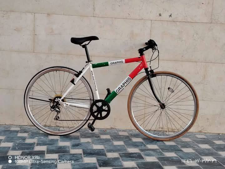 سلام عليكم
متاح بايك c700 من ماركه GRAPHIS المعروفه
البايك صناعة ايطالي 🇮🇹
كامل مكمل 
كسر حاوية 
البايك ويالة المنيوم طبقتين
كير سستم شيمانو 7
ركبة متحركة 
حجم 28
بريكات سستم بل مكان
السعر 125 وبي مجال 
مكاني بغداد الاعظمية 
للي حاب يتواصل وياي ***********
